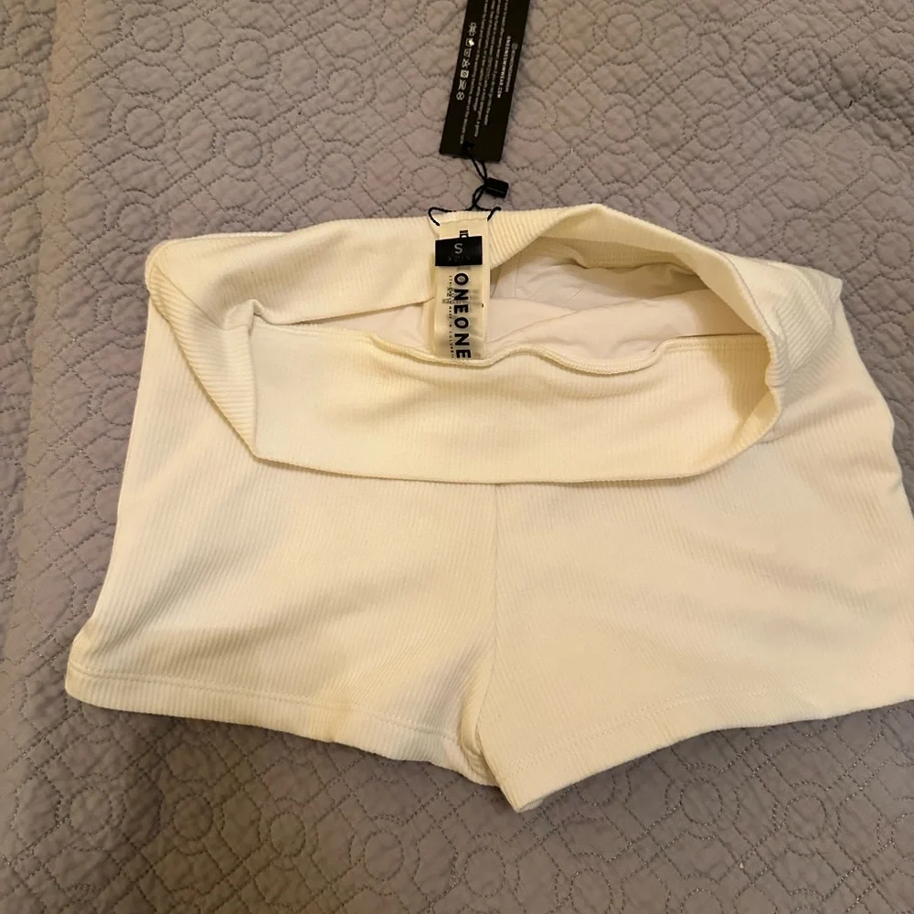 OneOne Women's Cream Color Shorts - Picture 3 of 3